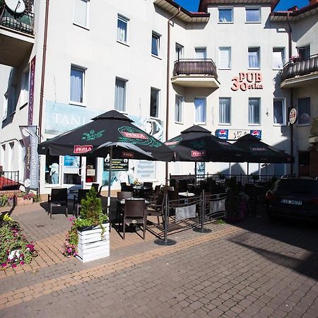Pokoje Goscinne 30Stka Leczna Exteriör bild